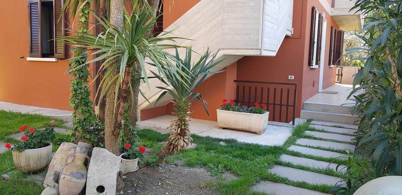מלון דסנזאנו דל גארדה La Casa Di Rivo מראה חיצוני תמונה