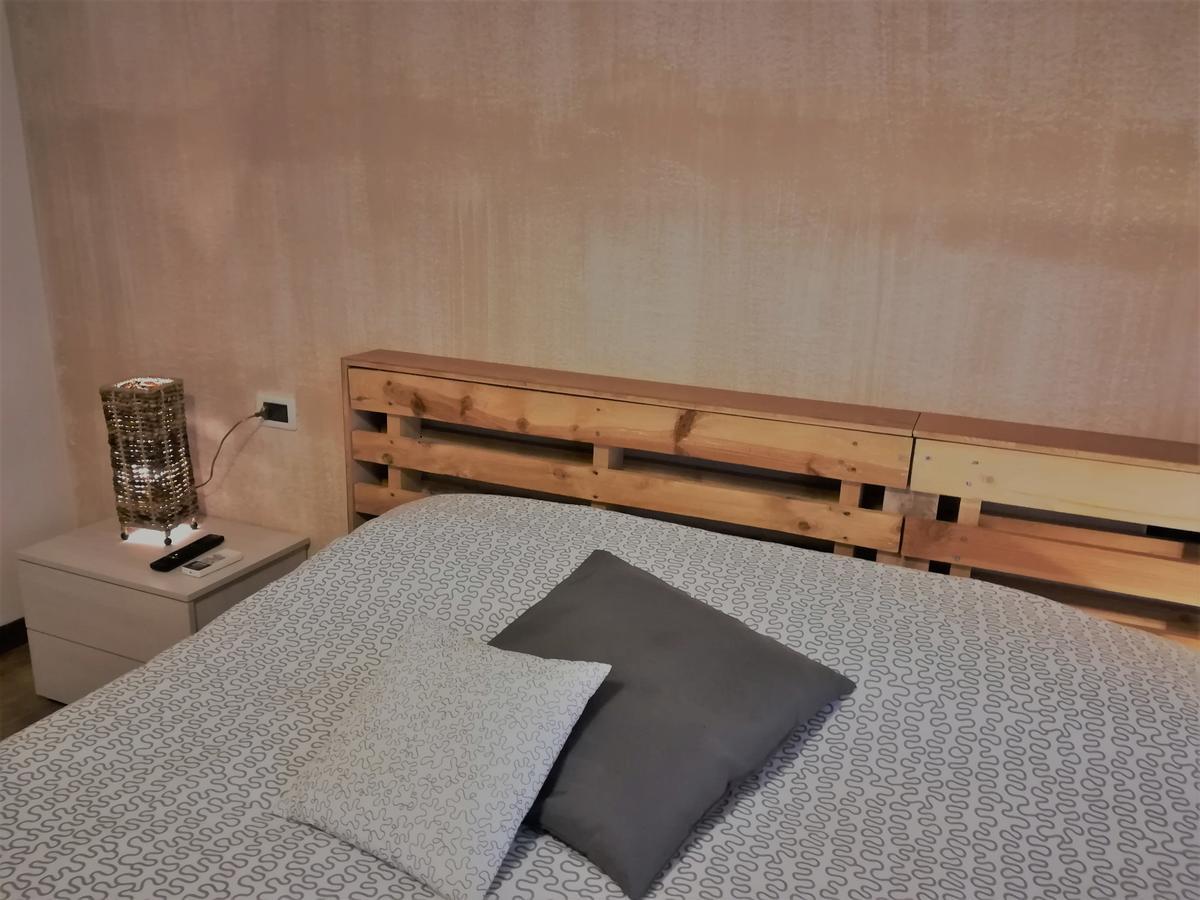 מלון דסנזאנו דל גארדה La Casa Di Rivo מראה חיצוני תמונה
