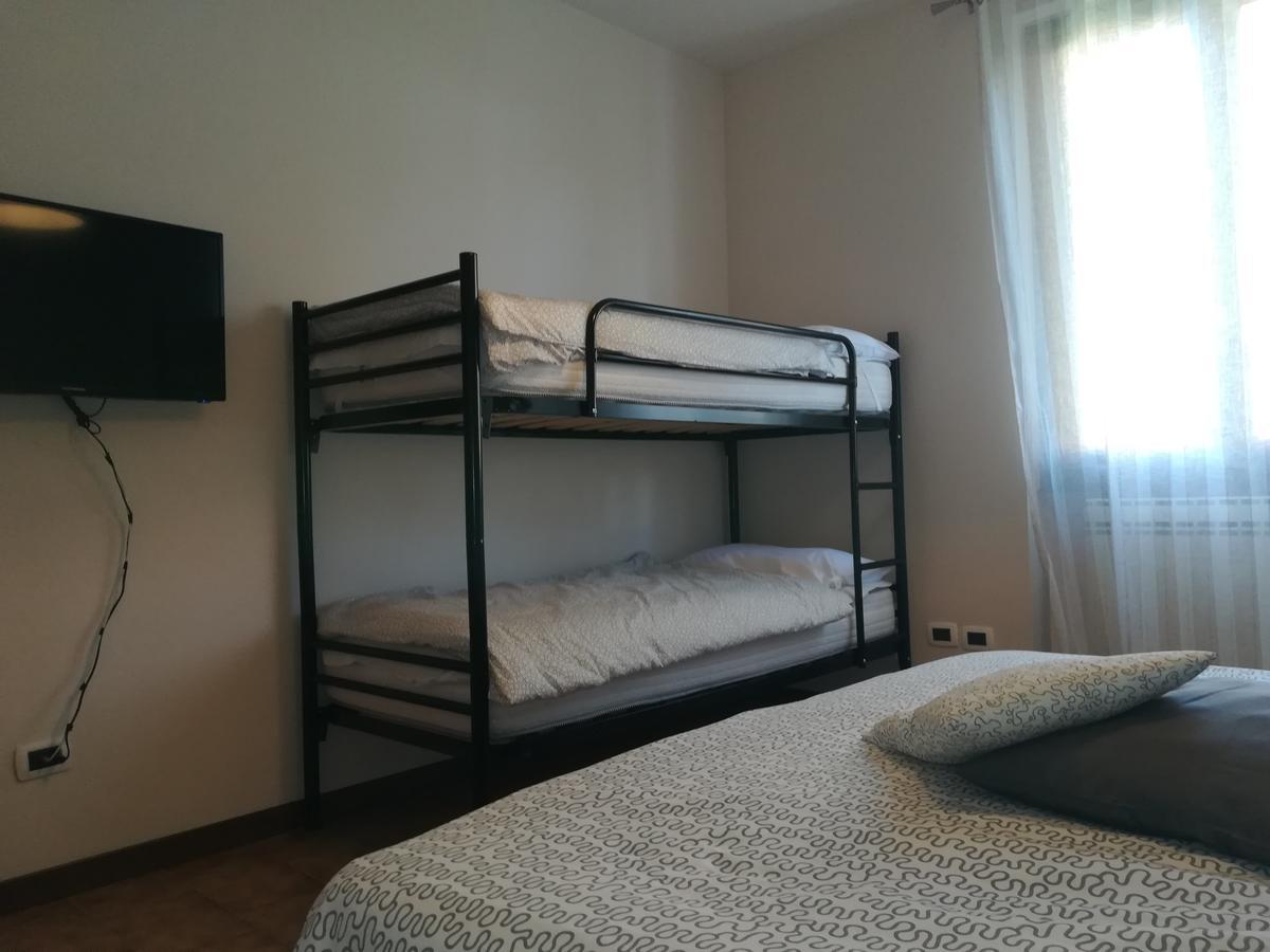 מלון דסנזאנו דל גארדה La Casa Di Rivo מראה חיצוני תמונה